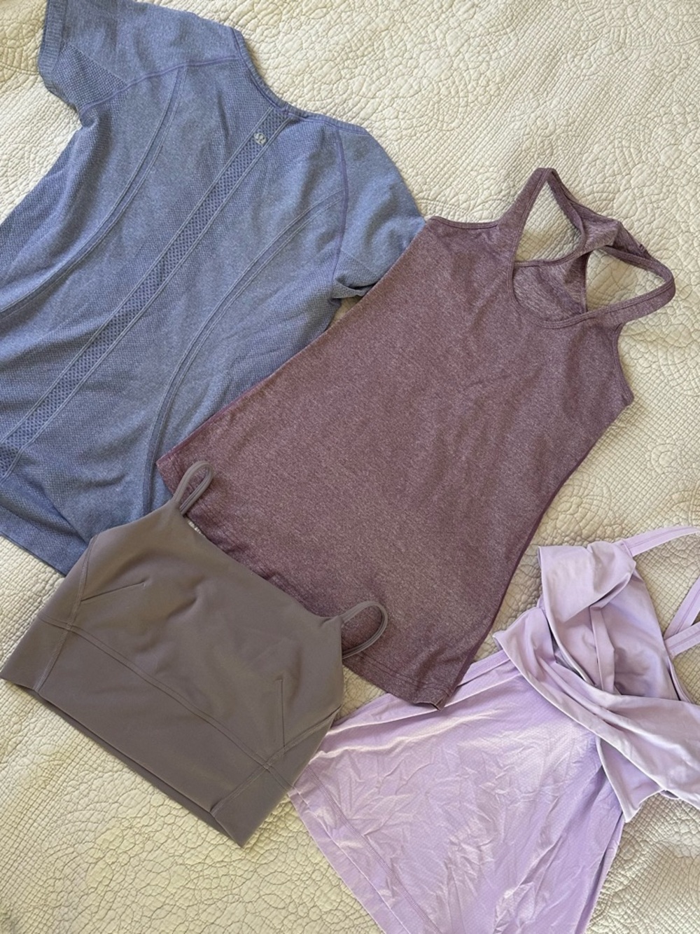 4 piece lululemon bundle - Picture 2 of 3